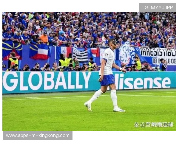 足球巨星被换下直接回家 足球巨星被换下直接回家