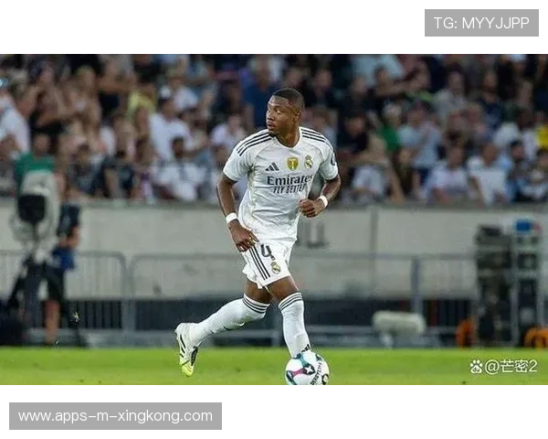 皇马拟通过合约创新确保边后卫长期战力