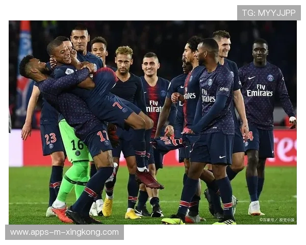 巴黎圣日耳曼三连胜，姆巴佩再度闪耀赛场，巴黎续约姆巴佩