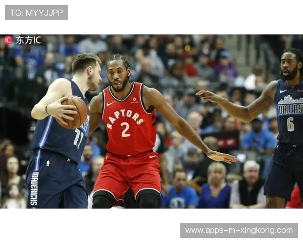 东契奇突破后抛投再度得手，独行侠继续巩固领先