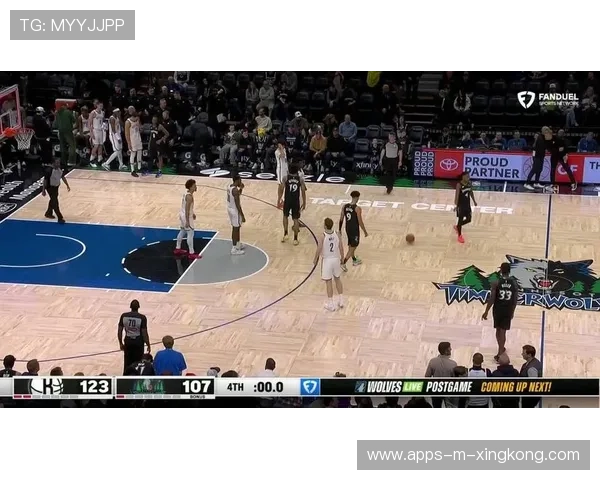 篮网球队内外结合展现强大攻击力 篮网球队内外结合展现强大攻击力